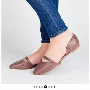 NWOT Journee Collection Braely Brown Flats